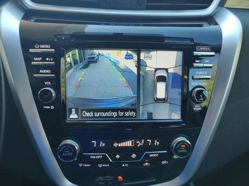 Used 2018 Nissan Murano Platinum image 10