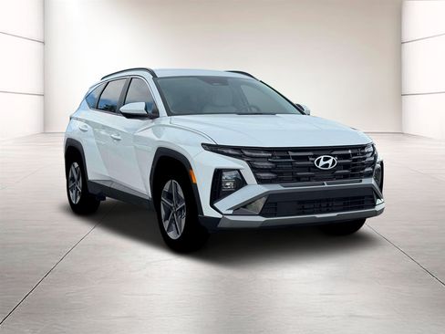 New 2026 Hyundai Tucson SEL Plus FWD image 11