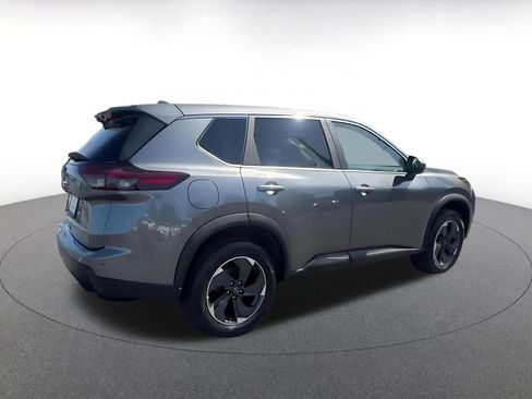 Used 2025 Nissan Rogue SV FWD image 14