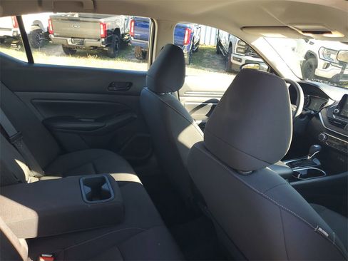 Used 2024 Nissan Altima 2.5 SV image 30