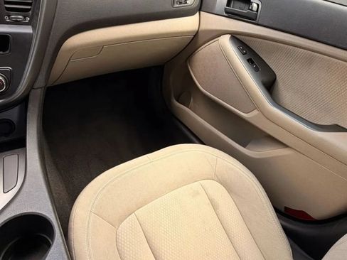 Used 2011 Kia Optima LX FWD image 11