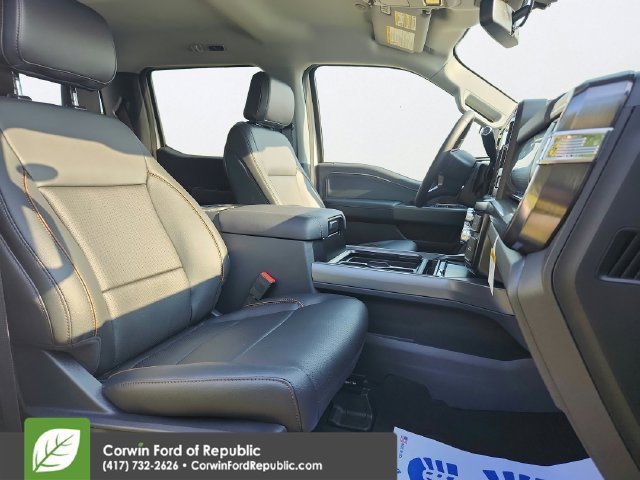 New 2026 Ford F350 Lariat w/ Chrome Package AWD/4WD image 32