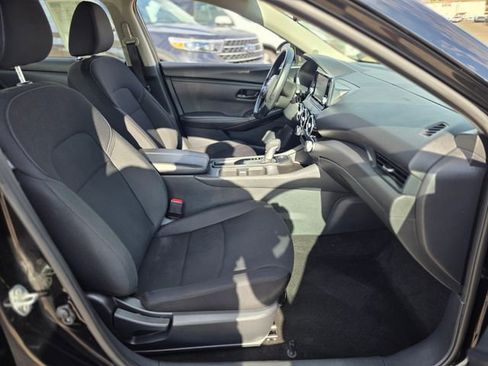Used 2025 Nissan Sentra S image 10