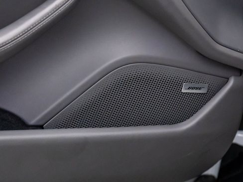 Certified 2022 Porsche Taycan Turbo w/ Premium Package image 15