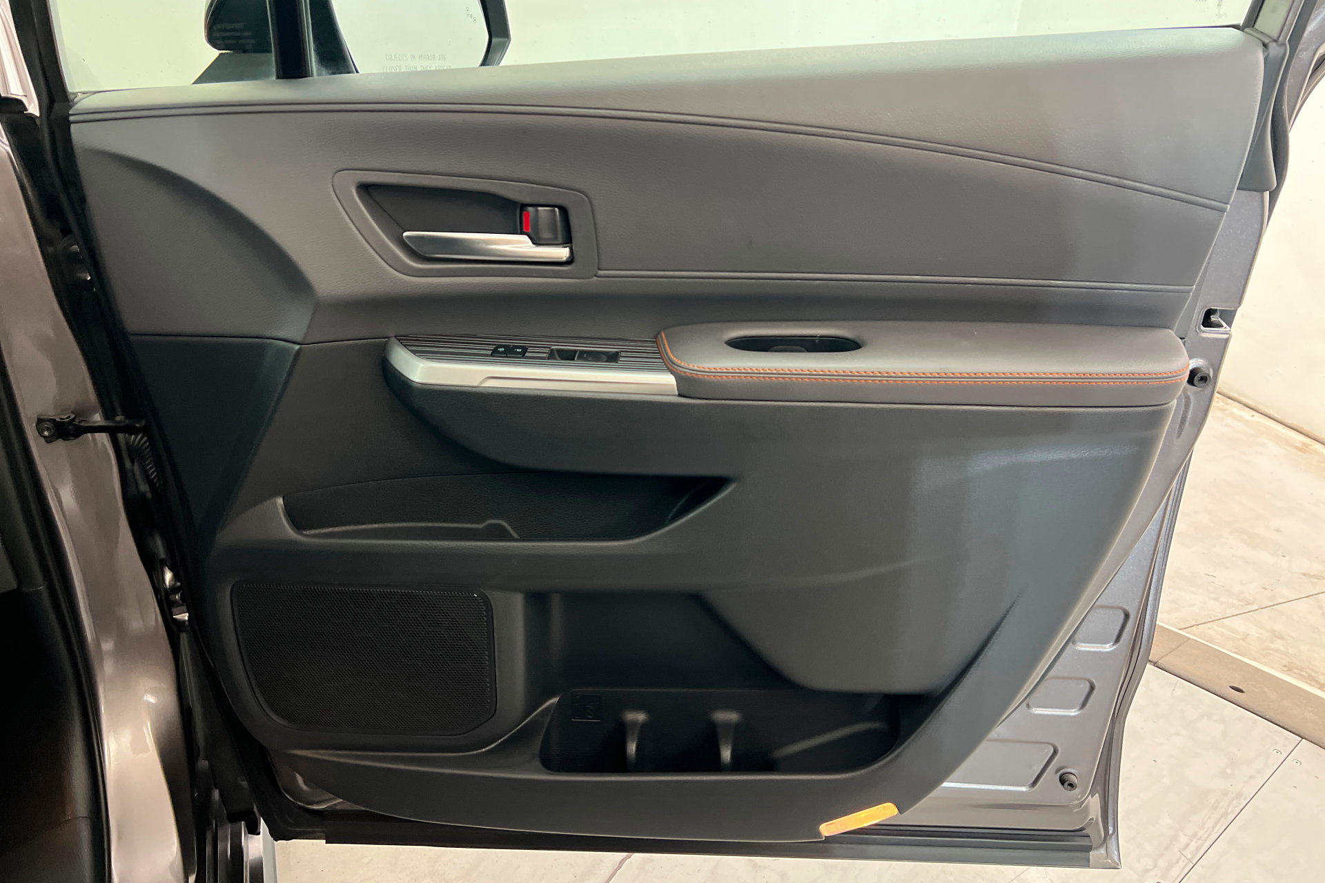 Used 2022 Toyota Sienna XSE w/ XSE Plus Package FWD image 24