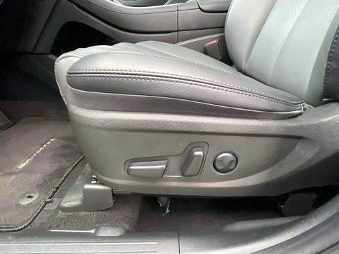 Used 2023 Hyundai Santa Fe SEL w/ Premium Package FWD image 15