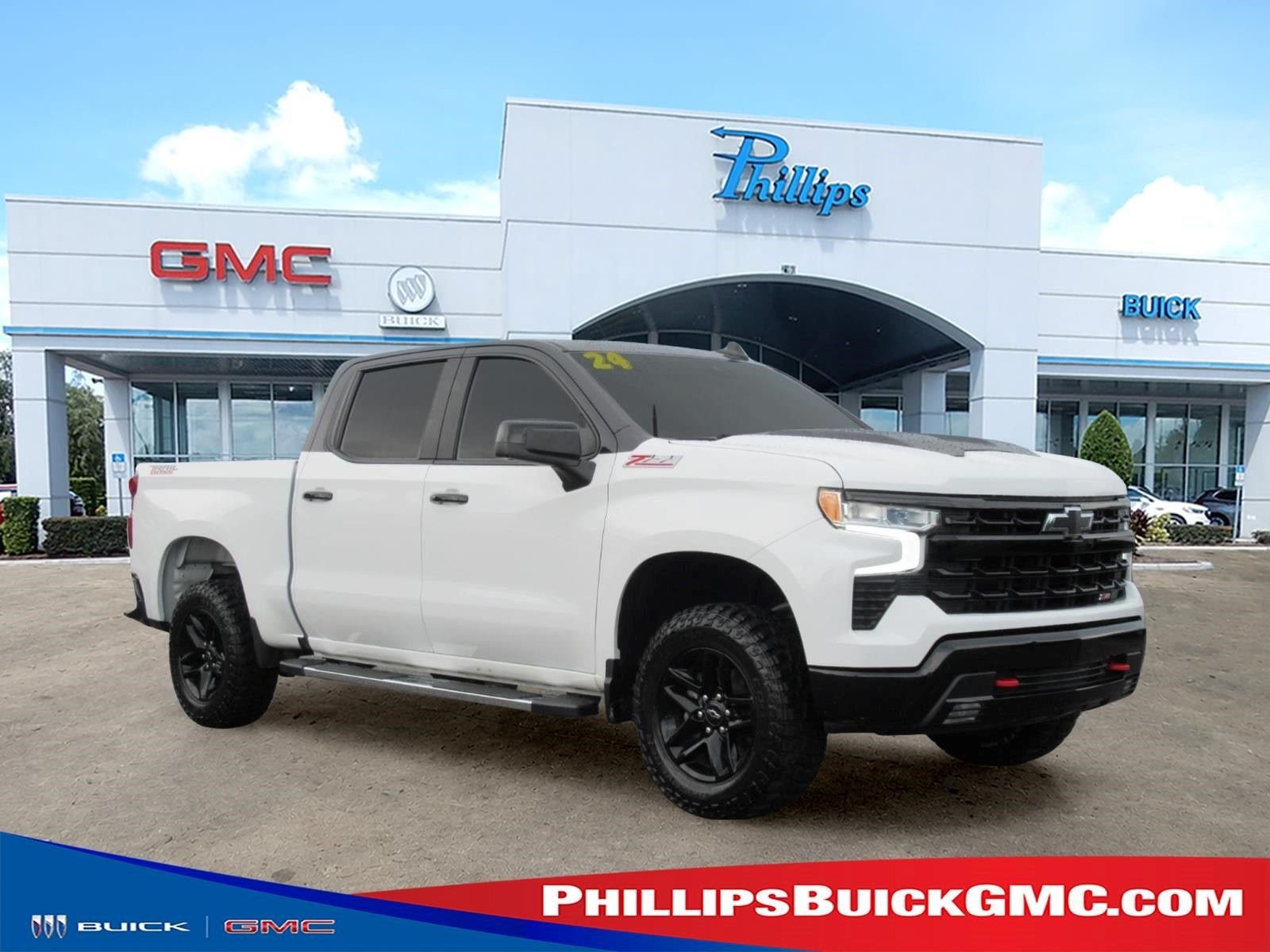 Used 2024 Chevrolet Silverado 1500 LT Trail Boss w/ Convenience Package II AWD/4WD image 1