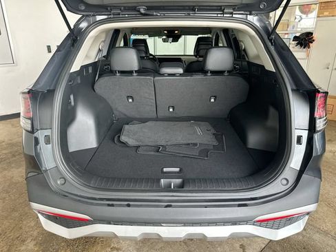 Certified 2024 Kia Sportage EX AWD/4WD image 22