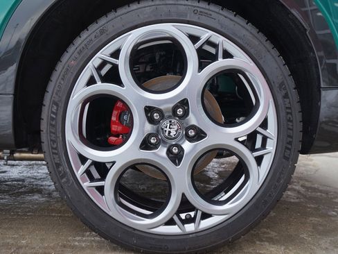 New 2024 Alfa Romeo Tonale Veloce image 8