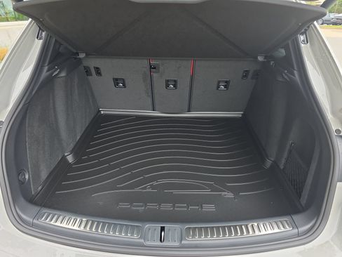 New 2026 Porsche Macan S AWD/4WD image 25