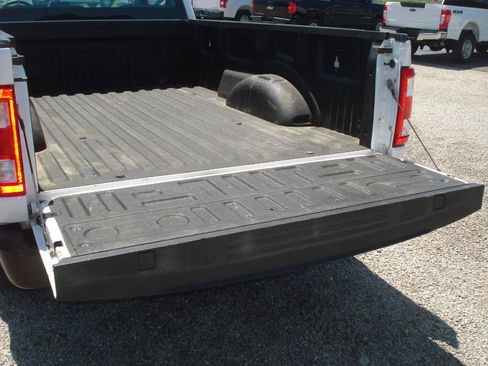 Used 2022 Ford F150 XL w/ Trailer Tow Package RWD image 13
