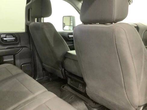 Used 2022 Chevrolet Silverado 2500 Custom w/ Custom Convenience Package image 29