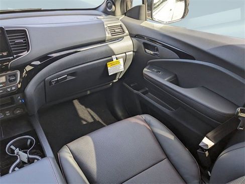 New 2026 Honda Ridgeline Black Edition image 16