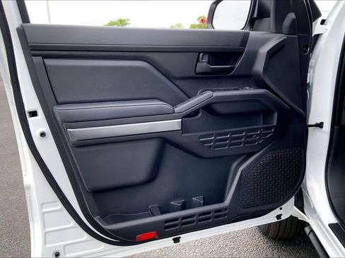 New 2026 Toyota Tacoma SR5 AWD/4WD image 10