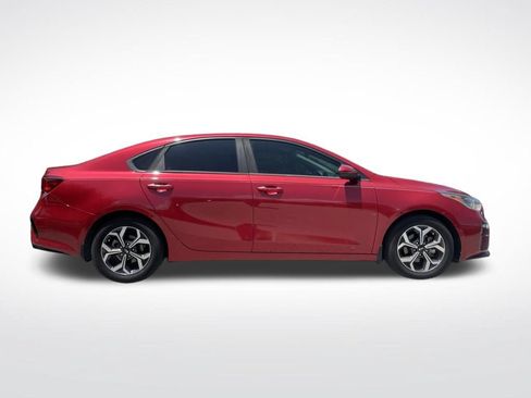 Used 2020 Kia Forte LXS FWD image 4