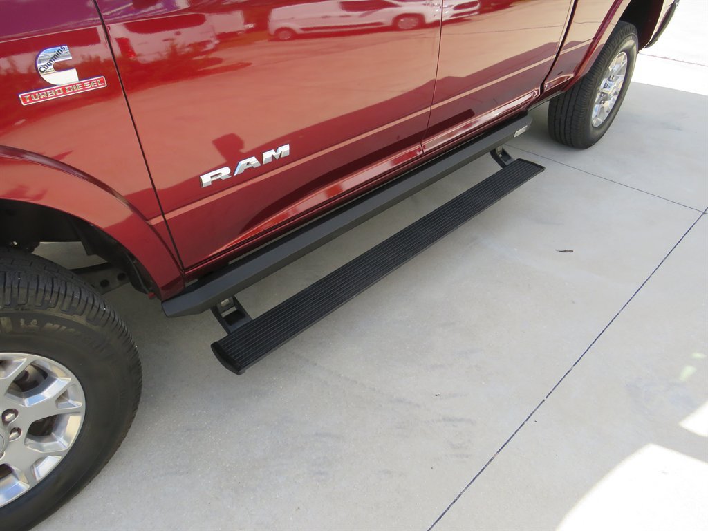 Used 2019 RAM 2500 Laramie AWD/4WD image 4