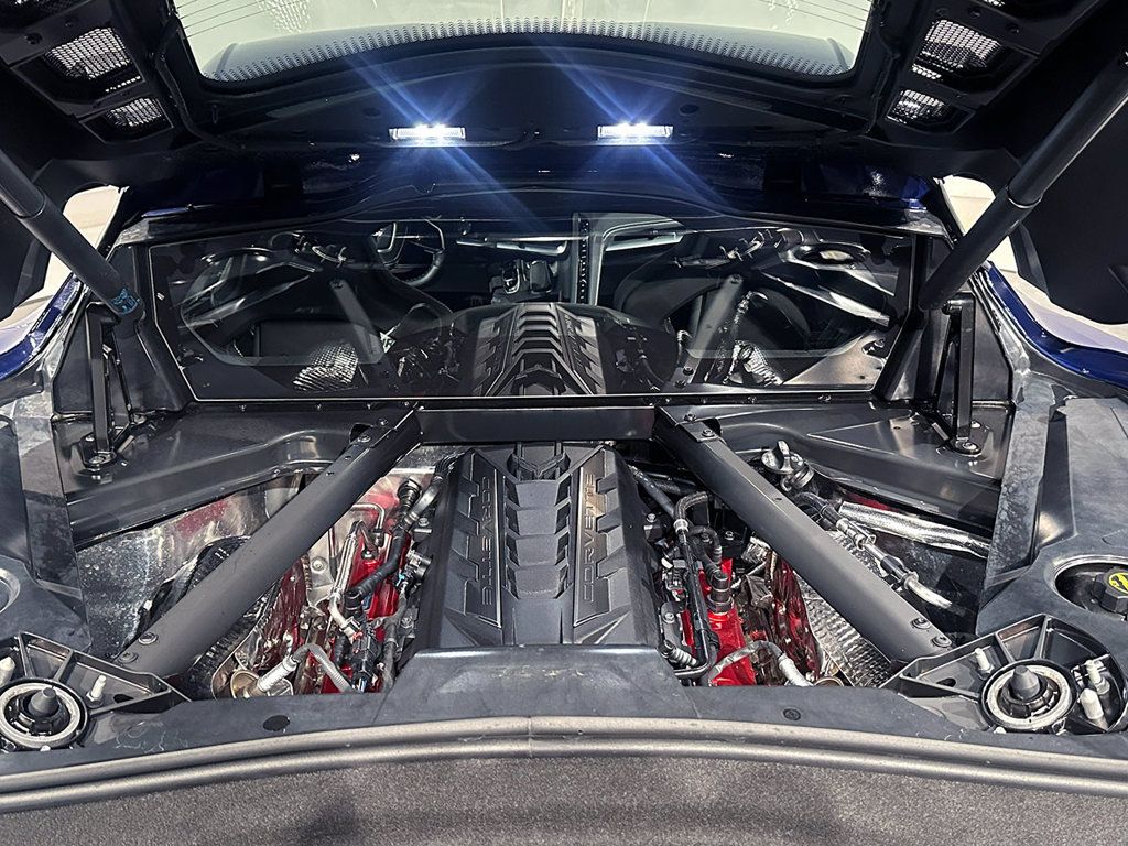 Used 2025 Chevrolet Corvette Stingray Preferred Cpe w/ 2LT RWD image 34