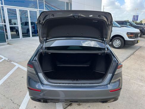 Used 2023 Honda Accord Touring image 14