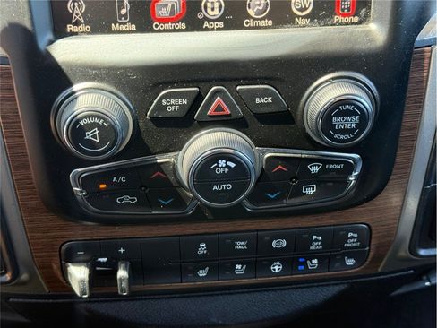 Used 2016 RAM 3500 Laramie AWD/4WD image 19