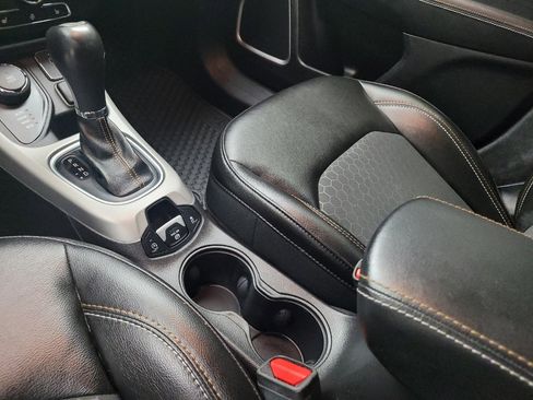 Used 2018 Jeep Compass Latitude w/ Cold Weather Group AWD/4WD image 26