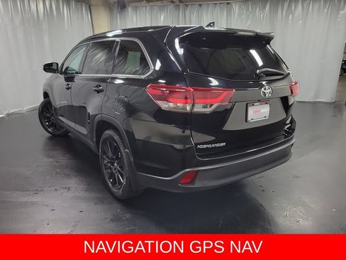 Used 2019 Toyota Highlander SE AWD/4WD image 6