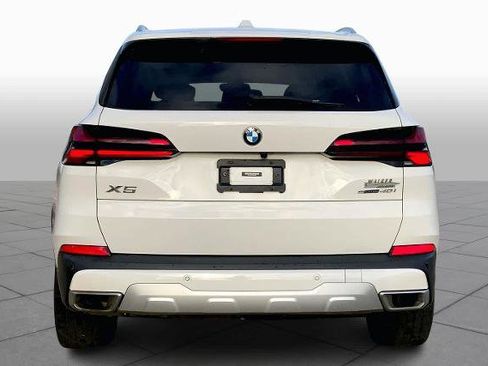 Used 2024 BMW X5 sDrive40i w/ Parking Assistance Package image 4