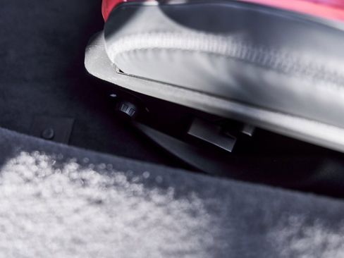 Used 2025 McLaren Artura Spider image 36