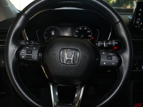 Certified 2025 Honda Pilot EX-L image 13