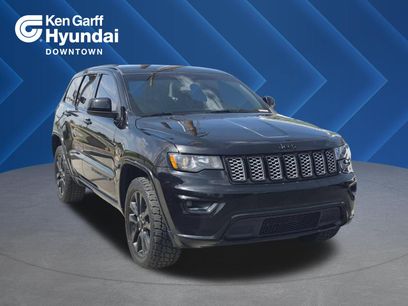 Used 2019 Jeep Grand Cherokee Altitude