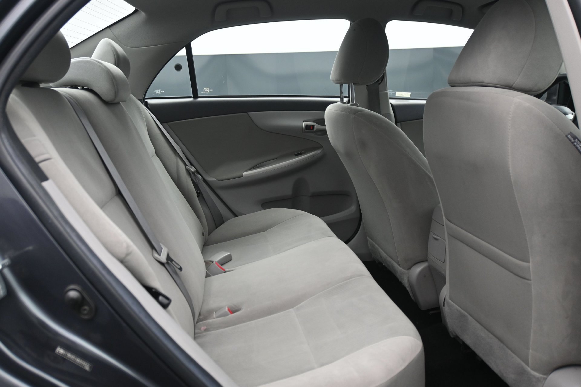 Used 2011 Toyota Corolla LE FWD image 14