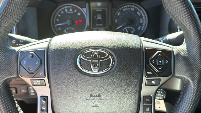 Certified 2023 Toyota Tacoma TRD Off-Road w/ TRD Premium Off Road Package AWD/4WD image 11