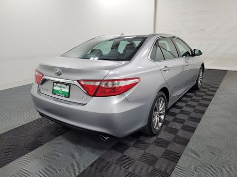 Used 2015 Toyota Camry XLE image 9