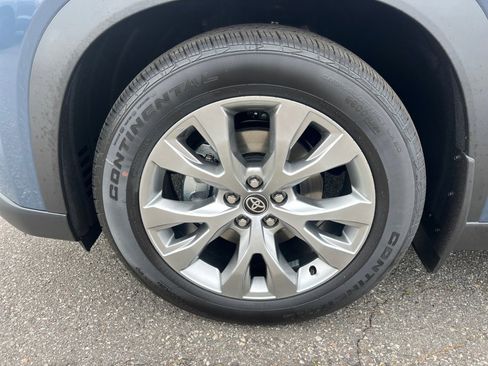 New 2026 Toyota Grand Highlander Limited FWD image 25