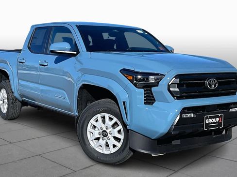 New 2026 Toyota Tacoma SR5 image 2