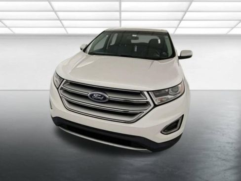 Used 2015 Ford Edge SEL w/ Equipment Group 201A AWD/4WD image 2