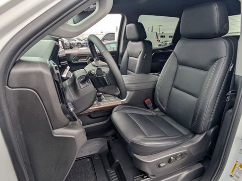 Used 2024 Chevrolet Silverado 1500 RST w/ Rally Edition image 8