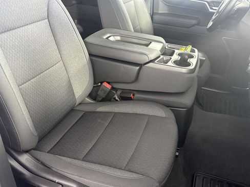 Used 2022 Chevrolet Silverado 1500 LT image 17