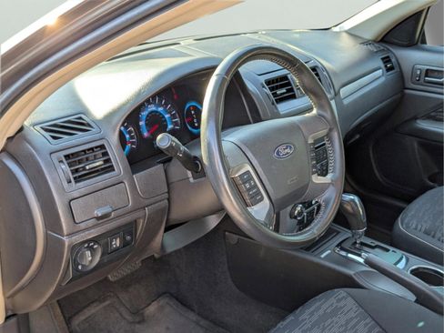 Used 2010 Ford Fusion SE image 12