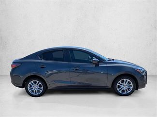 Used 2018 Toyota Yaris iA FWD video 4