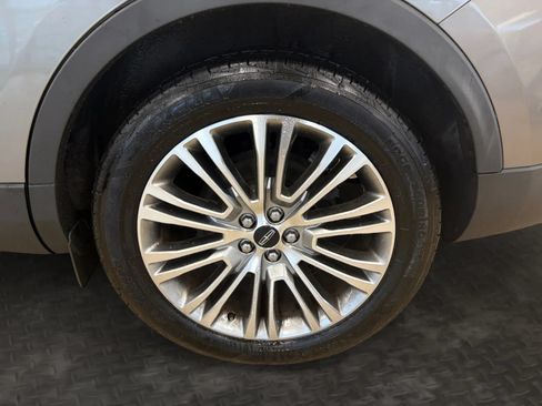 Used 2017 Lincoln MKX Reserve w/ Lincoln MKX Climate Package AWD/4WD image 42