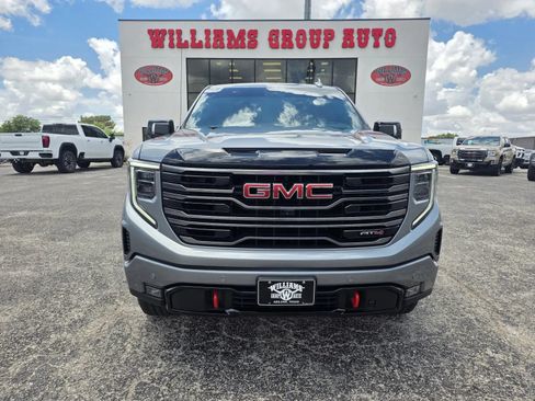 Used 2025 GMC Sierra 1500 AT4 w/ Technology Package AWD/4WD image 2