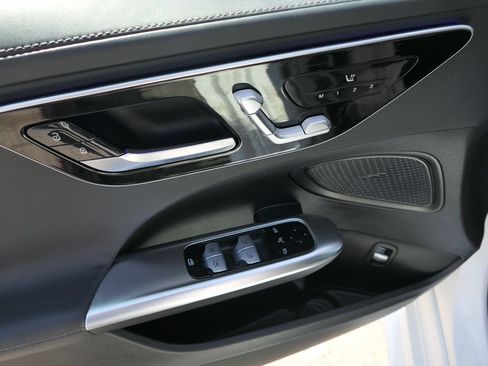 Used 2023 Mercedes-Benz C 300 Sedan image 13