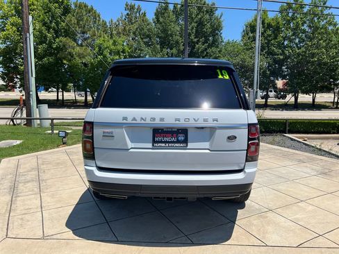 Used 2019 Land Rover Range Rover Supercharged AWD/4WD image 12