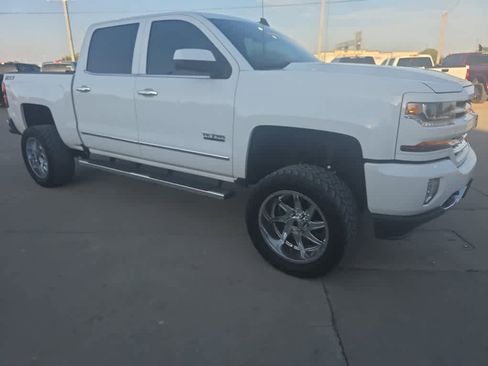 Used 2017 Chevrolet Silverado 1500 LT w/ Texas Edition image 3