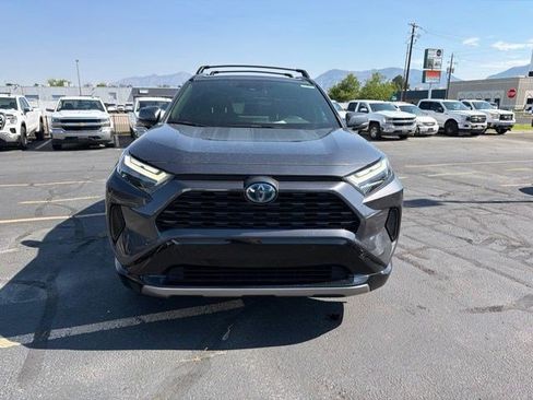 Used 2024 Toyota RAV4 SE w/ Convenience Package AWD/4WD image 2