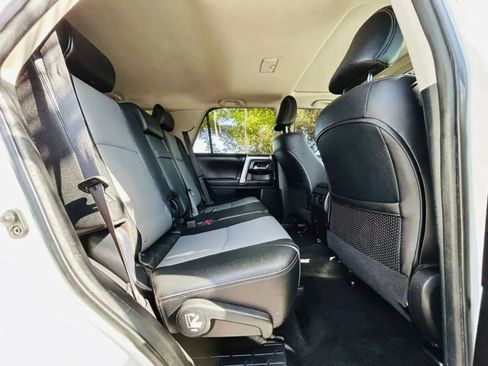 Used 2015 Toyota 4Runner 4WD image 12
