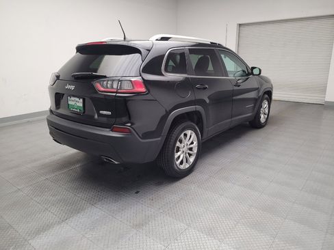Used 2019 Jeep Cherokee Latitude w/ Popular Appearance Group image 9