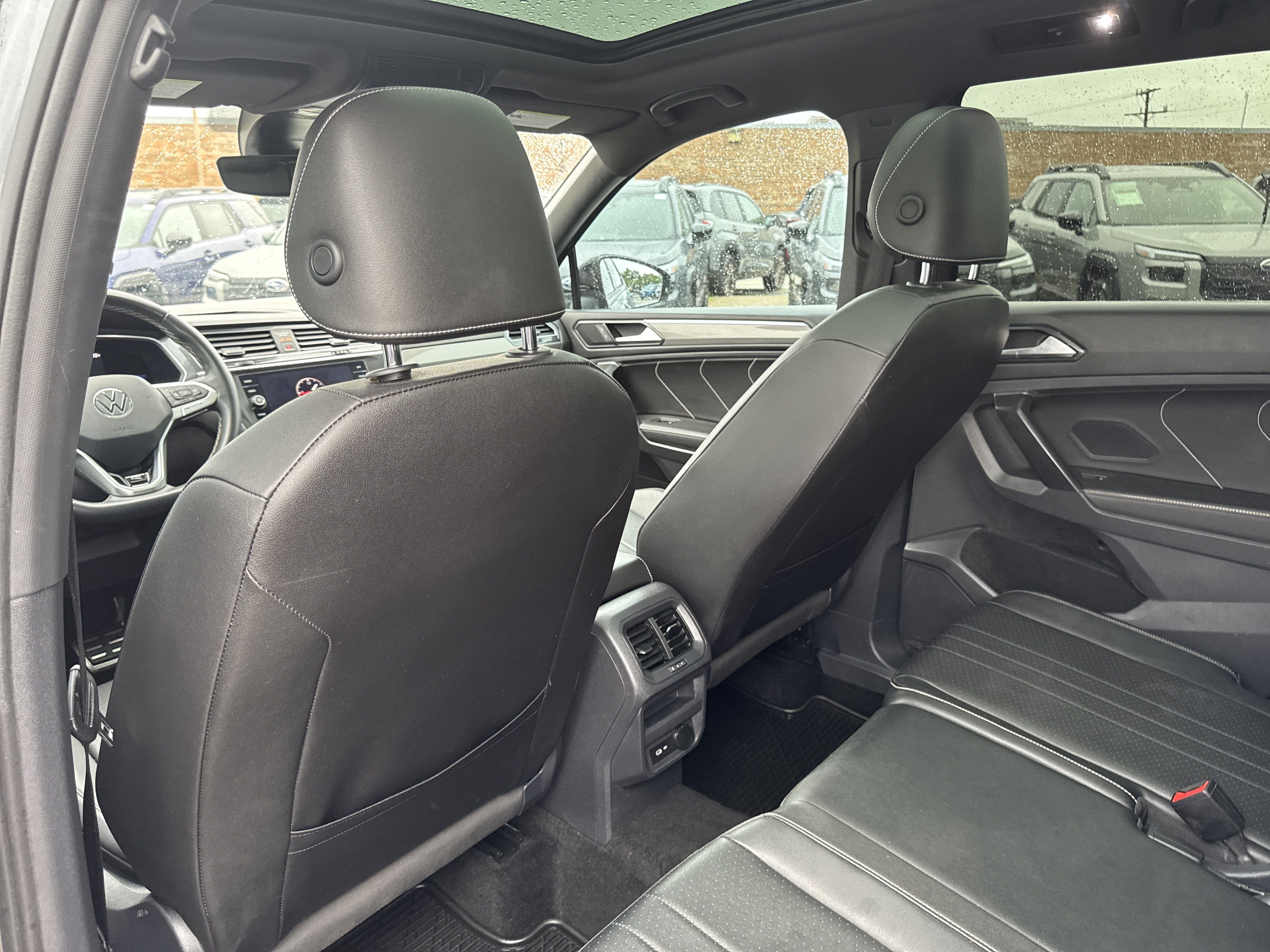 Used 2023 Volkswagen Tiguan SE R-Line FWD image 26