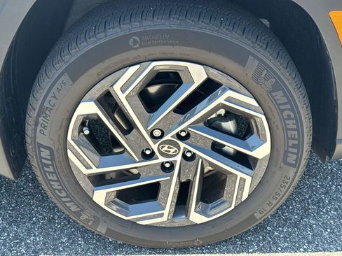Used 2025 Hyundai Tucson Limited AWD/4WD image 12