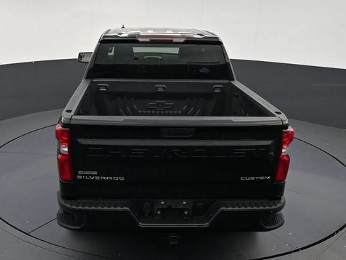 Used 2019 Chevrolet Silverado 1500 Custom w/ Custom Value Package RWD image 15